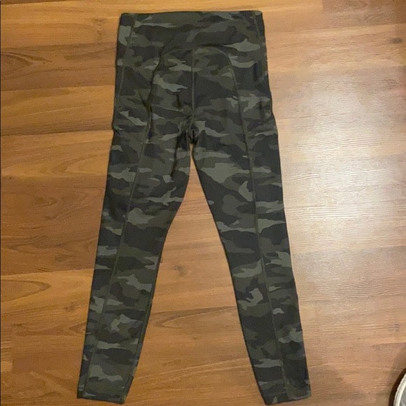 Athleta leggings - Picture 3 of 4
